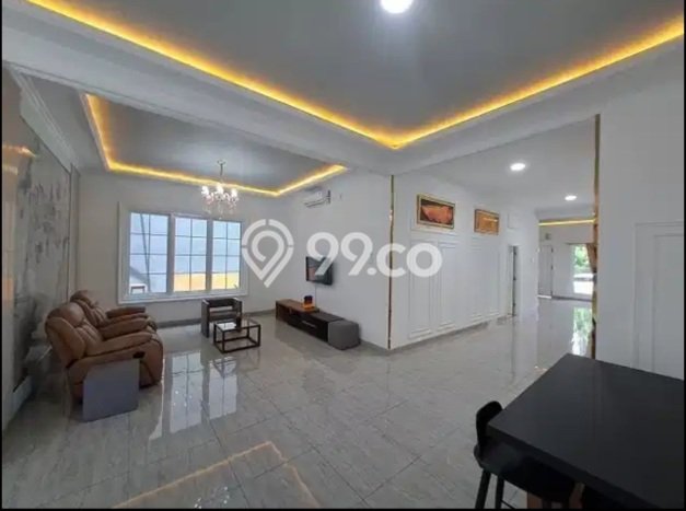 Dijual Rumah Mewah Megah Dengan View Cantik di Modernland, Tangerang Dijual Rumah Mewah Megah Dengan View Cantik di Modernland, Tangerang