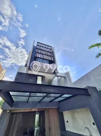 Best Deal Hunian Premium Ideal dan Luas di Kebayoran Lama, Jakarta Selatan Best Deal Hunian Premium Ideal dan Luas di Kebayoran Lama, Jakarta Selatan
