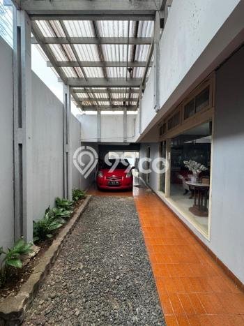 Rumah Elit LB 200m2 Siap Huni Desain Elegan di Gandaria, Jakarta Selatan Rumah Elit LB 200m2 Siap Huni Desain Elegan di Gandaria, Jakarta Selatan