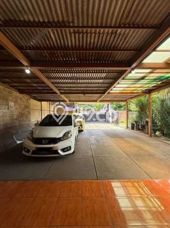 For Sale! Premium House LT 1m2 Desain Elegan di Jati Padang For Sale! Premium House LT 1m2 Desain Elegan di Jati Padang