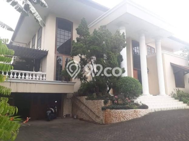 For Sale! Premium House LT 1m2 Desain Elegan di Pondok Indah For Sale! Premium House LT 1m2 Desain Elegan di Pondok Indah