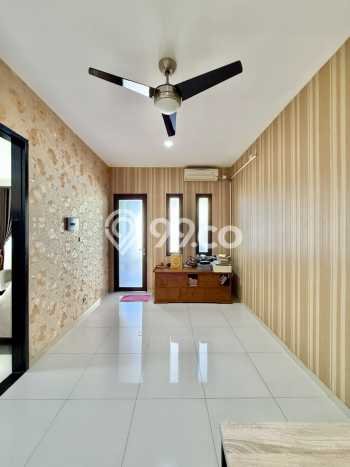 Ready to Use! Premium House LT 137m2 Desain Elegan di Fatmawati Ready to Use! Premium House LT 137m2 Desain Elegan di Fatmawati