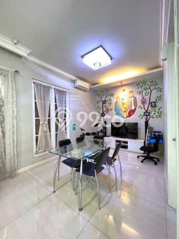 Rumah Elit LB 300m2 Siap Pakai Desain Elegan di Cipete, Jakarta Selatan Rumah Elit LB 300m2 Siap Pakai Desain Elegan di Cipete, Jakarta Selatan