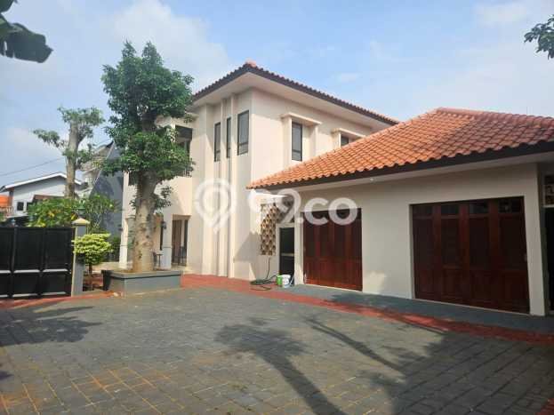Dijual Rumah Luas Megah Dengan View Cantik di Gandaria, Jakarta Selatan Dijual Rumah Luas Megah Dengan View Cantik di Gandaria, Jakarta Selatan