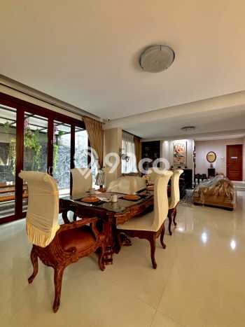 Dijual Rumah Premium dengan Fasilitas Sekitar Lengkap di Cilandak, Jakarta Selatan Dijual Rumah Premium dengan Fasilitas Sekitar Lengkap di Cilandak, Jakarta Selatan