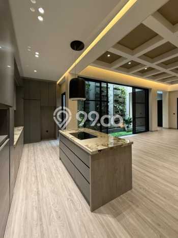 Rumah Elit LB 450m2 Siap Huni Desain Elegan di Pondok Indah, Jakarta Selatan Rumah Elit LB 450m2 Siap Huni Desain Elegan di Pondok Indah, Jakarta Selatan