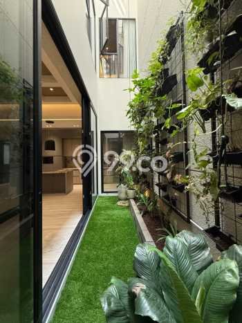 Rumah Elit LB 450m2 Siap Huni Desain Elegan di Pondok Indah, Jakarta Selatan Rumah Elit LB 450m2 Siap Huni Desain Elegan di Pondok Indah, Jakarta Selatan