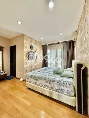 For Sale! Luxury House LT 137m2 Desain Modern di Pondok Labu For Sale! Luxury House LT 137m2 Desain Modern di Pondok Labu