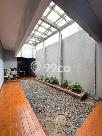 Rumah Elit LB 200m2 Siap Huni Desain Elegan di Gandaria, Jakarta Selatan Rumah Elit LB 200m2 Siap Huni Desain Elegan di Gandaria, Jakarta Selatan