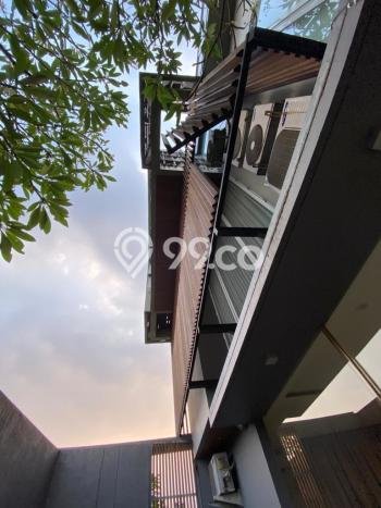 Rumah Luxury Modern Tanpa Renovasi di Pondok Indah Jakarta Selatan Rumah Luxury Modern Tanpa Renovasi di Pondok Indah Jakarta Selatan