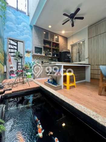Rumah Luxury Modern Tanpa Renovasi di Lebak Bulus Jakarta Selatan Rumah Luxury Modern Tanpa Renovasi di Lebak Bulus Jakarta Selatan