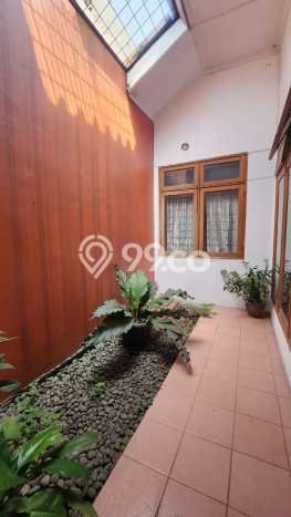 Hunian Eksklusif Dijual LT 410m2 di Cinere, Depok Hunian Eksklusif Dijual LT 410m2 di Cinere, Depok