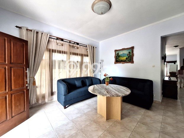LOKASI TERBAIK! Vila Kawasan , Luas 401m2m², Lingkungan Tenang dan aman LOKASI TERBAIK! Vila Kawasan , Luas 401m2m², Lingkungan Tenang dan aman