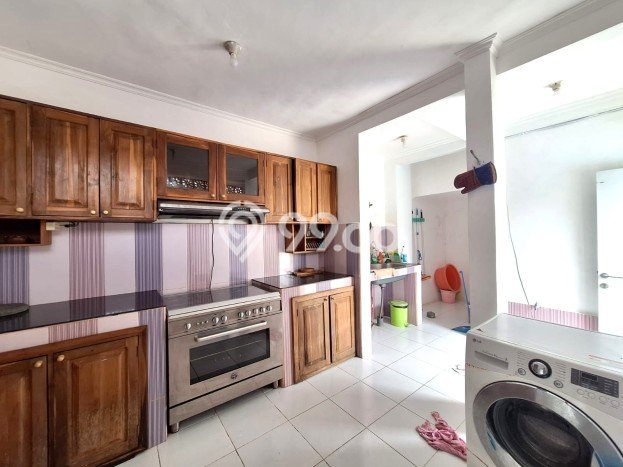 LOKASI TERBAIK! Vila Kawasan , Luas 401m2m², Lingkungan Tenang dan aman LOKASI TERBAIK! Vila Kawasan , Luas 401m2m², Lingkungan Tenang dan aman
