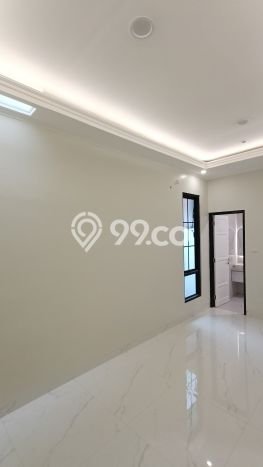 Dijual Rumah Premium dengan Fasilitas Sekitar Lengkap di BSD, Tangerang Selatan Dijual Rumah Premium dengan Fasilitas Sekitar Lengkap di BSD, Tangerang Selatan