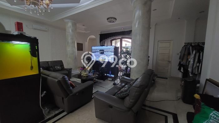 Hunian Mewah LB 2800m2 Siap Pakai Desain Elegan di Pondok Pinang, Jakarta Selatan Hunian Mewah LB 2800m2 Siap Pakai Desain Elegan di Pondok Pinang, Jakarta Selatan