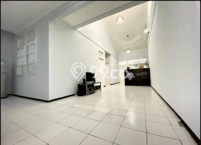 Jual Rumah Mewah Megah Dengan View Eksklusif di Kelapa Dua, Jakarta Barat Jual Rumah Mewah Megah Dengan View Eksklusif di Kelapa Dua, Jakarta Barat