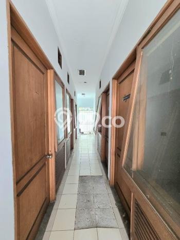 Siap Huni Rumah Mewah 6 Kamar di Kebayoran Baru Dekat ke Mana Pun Siap Huni Rumah Mewah 6 Kamar di Kebayoran Baru Dekat ke Mana Pun