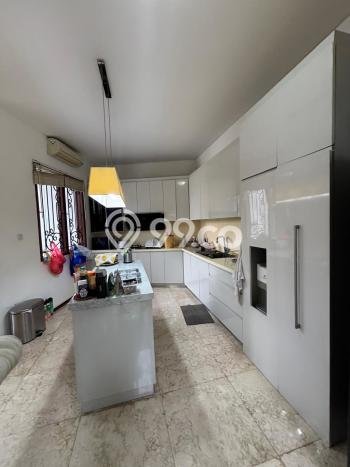 Dijual Rumah Mewah Elegan Dengan View Eksklusif di Bintaro, Tangerang Selatan Dijual Rumah Mewah Elegan Dengan View Eksklusif di Bintaro, Tangerang Selatan