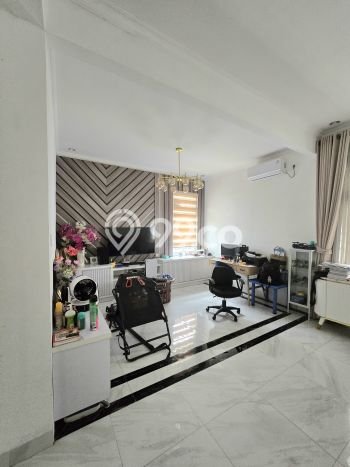 Rumah Luxury Modern Siap Huni di Bintaro Jakarta Selatan Rumah Luxury Modern Siap Huni di Bintaro Jakarta Selatan
