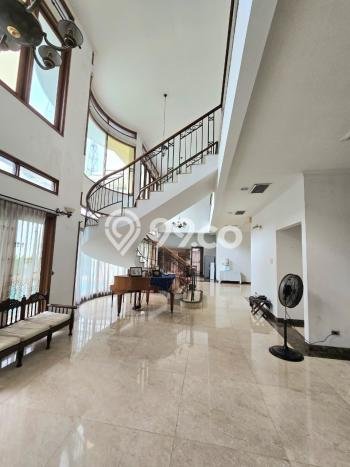 Siap Huni Rumah Mewah 6 Kamar di Kebayoran Baru Dekat ke Mana Pun Siap Huni Rumah Mewah 6 Kamar di Kebayoran Baru Dekat ke Mana Pun