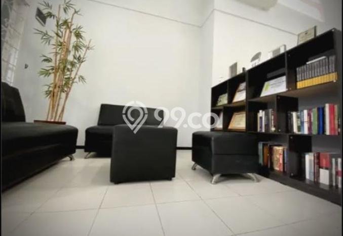 Jual Rumah Mewah Megah Dengan View Eksklusif di Kelapa Dua, Jakarta Barat Jual Rumah Mewah Megah Dengan View Eksklusif di Kelapa Dua, Jakarta Barat