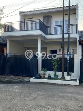 Hunian Cantik Modern Lb 180m2 di Cinere, Depok Hunian Cantik Modern Lb 180m2 di Cinere, Depok