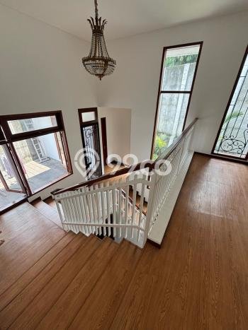 Dijual Rumah Mewah Elegan Dengan View Eksklusif di Bintaro, Tangerang Selatan Dijual Rumah Mewah Elegan Dengan View Eksklusif di Bintaro, Tangerang Selatan
