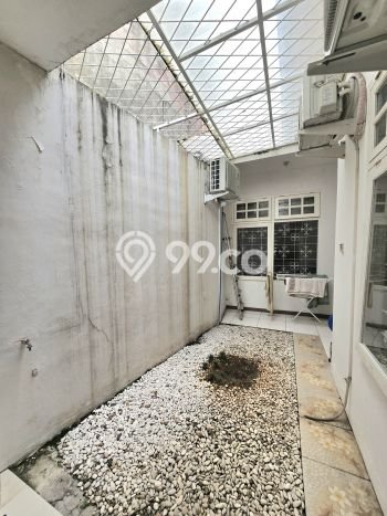 Rumah Luxury Modern Siap Huni di Bintaro Jakarta Selatan Rumah Luxury Modern Siap Huni di Bintaro Jakarta Selatan
