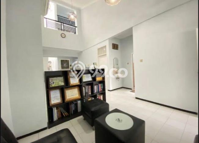 Jual Rumah Mewah Megah Dengan View Eksklusif di Kelapa Dua, Jakarta Barat Jual Rumah Mewah Megah Dengan View Eksklusif di Kelapa Dua, Jakarta Barat