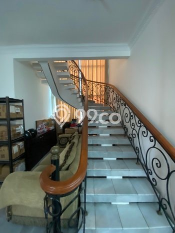 Rumah Luxury Modern Tanpa Renovasi di Ampera Jakarta Selatan Rumah Luxury Modern Tanpa Renovasi di Ampera Jakarta Selatan