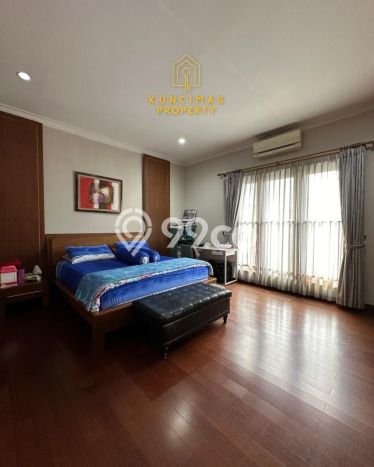 For Sale! Luxury House LT 700m2 Desain Elegan di Tanjung Barat For Sale! Luxury House LT 700m2 Desain Elegan di Tanjung Barat
