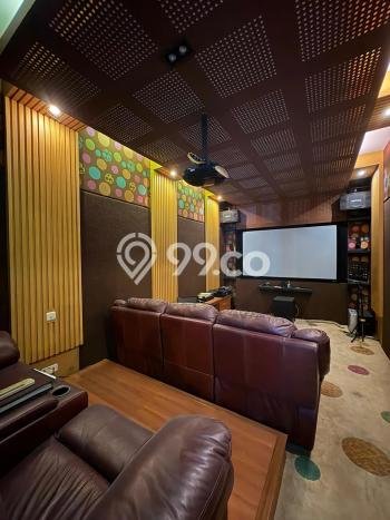 Rumah Luxury Modern Tanpa Renovasi di Pondok Indah Jakarta Selatan Rumah Luxury Modern Tanpa Renovasi di Pondok Indah Jakarta Selatan