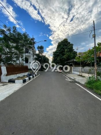 For Sale! Premium House LT 160m2 Desain Elegan di Pondok Indah For Sale! Premium House LT 160m2 Desain Elegan di Pondok Indah