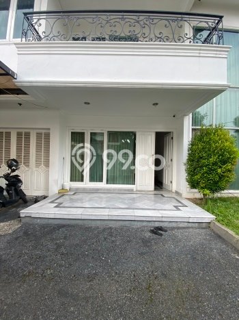 Rumah Luxury Modern Tanpa Renovasi di Ampera Jakarta Selatan Rumah Luxury Modern Tanpa Renovasi di Ampera Jakarta Selatan
