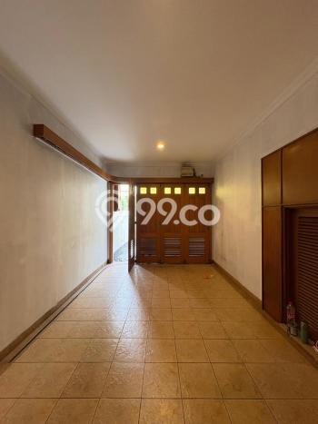 Rumah Luxury Modern Tanpa Renovasi di Pondok Indah Jakarta Selatan Rumah Luxury Modern Tanpa Renovasi di Pondok Indah Jakarta Selatan
