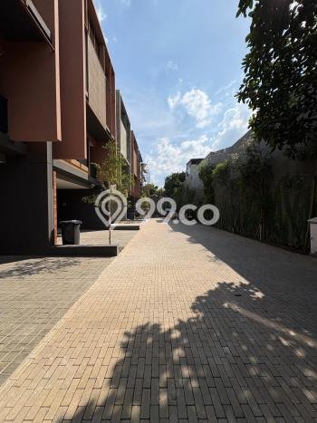 Rumah Elit Modern Siap Huni di Ampera Jakarta Selatan Rumah Elit Modern Siap Huni di Ampera Jakarta Selatan