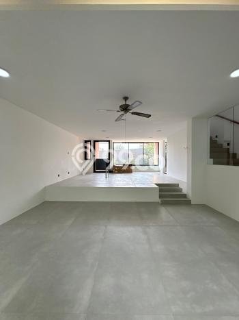Rumah Elit Modern Siap Huni di Ampera Jakarta Selatan Rumah Elit Modern Siap Huni di Ampera Jakarta Selatan