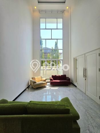 Rumah Mewah Dijual LT 350m2 di Tebet, Jakarta Selatan Rumah Mewah Dijual LT 350m2 di Tebet, Jakarta Selatan