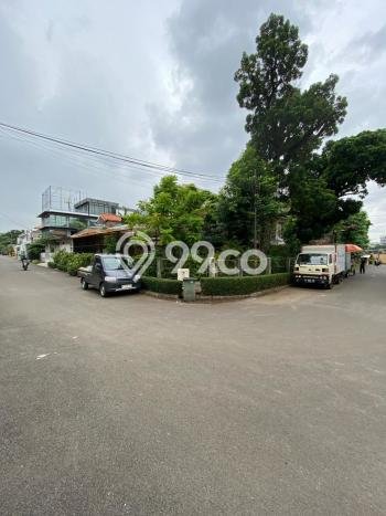Rumah Luxury Modern Siap Huni di Senayan Jakarta Selatan Rumah Luxury Modern Siap Huni di Senayan Jakarta Selatan