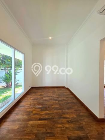 Rumah Mewah Dijual LT 350m2 di Tebet, Jakarta Selatan Rumah Mewah Dijual LT 350m2 di Tebet, Jakarta Selatan