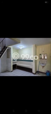 Rumah Disewakan Jakarta Barat LT 90m2 LB 112m2 Area Kav DKI Rumah Disewakan Jakarta Barat LT 90m2 LB 112m2 Area Kav DKI