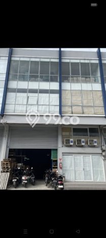 Area Ramai! Gudang Dijual di Tangerang untuk Bisnis Luas Bangunan 344m2 Area Ramai! Gudang Dijual di Tangerang untuk Bisnis Luas Bangunan 344m2