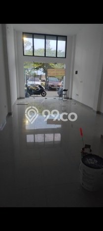 Unit Ruko Dijual di Jakarta Barat LT 65m2 & LB 131m2 Unit Ruko Dijual di Jakarta Barat LT 65m2 & LB 131m2