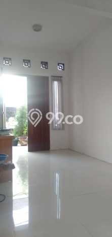 Rumah Mewah LB 280m2 Siap Pakai Desain Elegan di Citraland, Surabaya Rumah Mewah LB 280m2 Siap Pakai Desain Elegan di Citraland, Surabaya