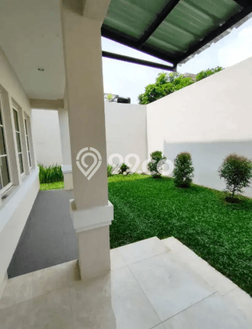 For Sale! Luxury House LT 235m2 Desain Elegan di Sentul City For Sale! Luxury House LT 235m2 Desain Elegan di Sentul City