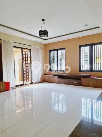 Siap Huni Hunian Elit 5 Kamar di Babakan Madang Dekat ke Mana Pun Siap Huni Hunian Elit 5 Kamar di Babakan Madang Dekat ke Mana Pun