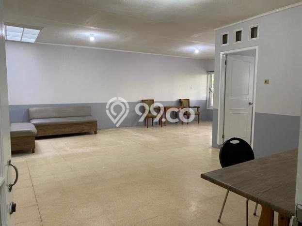 Rumah Sewa Jakarta Timur LT 200m2 LB 220m2 Kawasan Kayu Putih Rumah Sewa Jakarta Timur LT 200m2 LB 220m2 Kawasan Kayu Putih