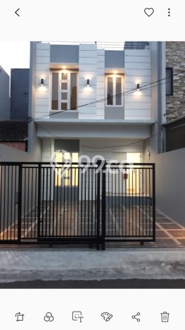 Hunian Eksklusif Siap Huni LT 102m2 di Kelapa Gading, Jakarta Utara Hunian Eksklusif Siap Huni LT 102m2 di Kelapa Gading, Jakarta Utara