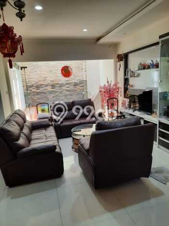 Jual Rumah Luas Megah Dengan View Eksklusif di Sunter, Jakarta Utara Jual Rumah Luas Megah Dengan View Eksklusif di Sunter, Jakarta Utara